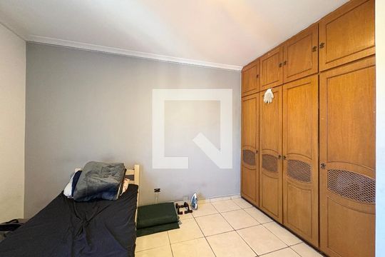 Quarto 2 - Casa 1 de casa à venda com 4 quartos, 200m² em Vila dos Remedios, São Paulo
