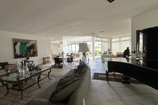 Sala de casa de condomínio à venda com 4 quartos, 936m² em Residencial Morada dos Lagos, Barueri