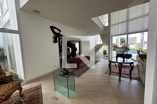 Casa de Condomínio à venda com 4 quartos, 936m² em Residencial Morada dos Lagos, Barueri