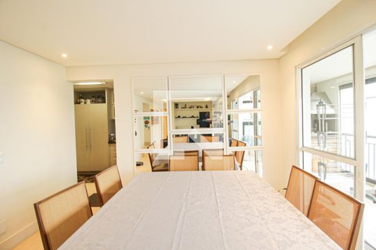 Sala de apartamento para alugar com 2 quartos, 130m² em Vila Leopoldina, São Paulo