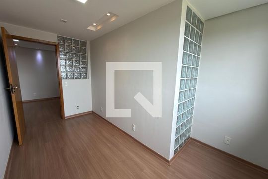 Quarto 01  de apartamento à venda com 3 quartos, 89m² em Águas Claras, Brasília