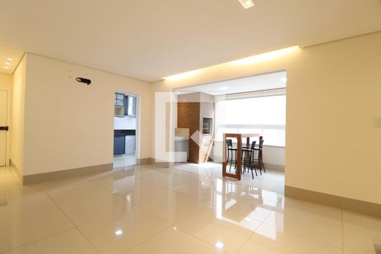 Sala de apartamento para alugar com 3 quartos, 102m² em Santa Mônica, Uberlândia