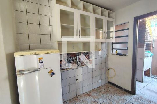 Cozinha de apartamento à venda com 1 quarto, 45m² em Centro, Canoas