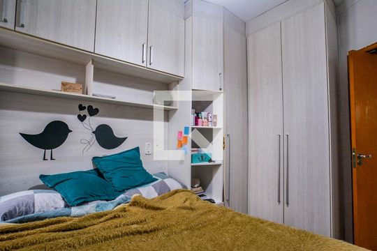 Quarto 2 de apartamento à venda com 2 quartos, 45m² em Vila Guaraciaba, Santo André