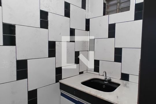 Casa para alugar com 4 quartos, 220m² em Lídice, Uberlândia