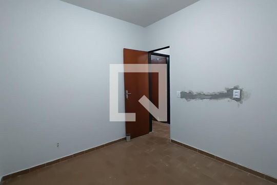 Quarto de casa para alugar com 3 quartos, 140m² em Pacaembu, Uberlândia