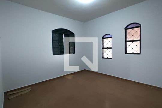 Sala de casa para alugar com 3 quartos, 140m² em Pacaembu, Uberlândia