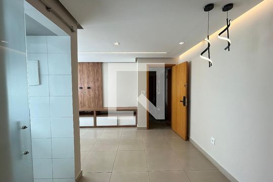 Apartamento à venda com 2 quartos, 74m² em Manacás, Belo Horizonte