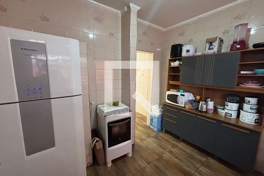 Cozinha de casa à venda com 3 quartos, 170m² em Jardim Santo Elias, São Paulo