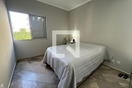 Quarto 1 de apartamento à venda com 3 quartos, 195m² em Vila Amélia, São Paulo