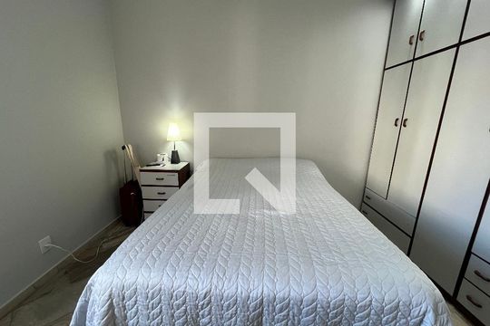 Quarto 1 de apartamento à venda com 3 quartos, 195m² em Vila Amélia, São Paulo