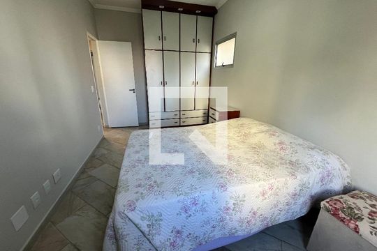 Quarto 2 de apartamento à venda com 3 quartos, 195m² em Vila Amélia, São Paulo