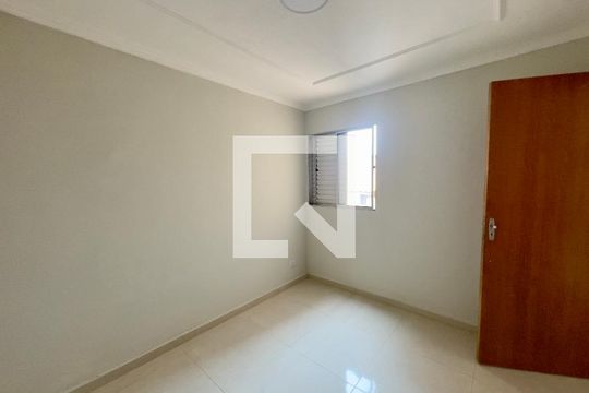 Quarto 2 de apartamento para alugar com 2 quartos, 48m² em Residencial Doraly I, Guarulhos