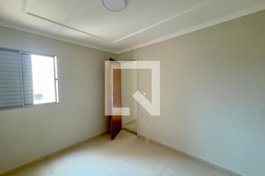 Quarto 2 de apartamento para alugar com 2 quartos, 48m² em Residencial Doraly I, Guarulhos