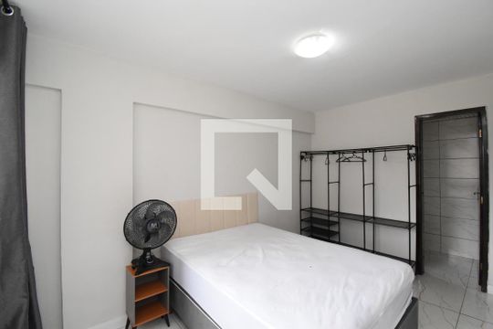 Suíte de apartamento à venda com 3 quartos, 135m² em Cristo Rei, Curitiba