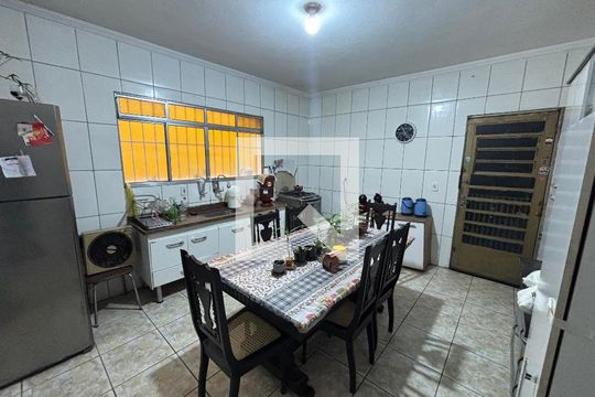Cozinha de casa à venda com 4 quartos, 250m² em Conjunto Habitacional Aguia de Haia, São Paulo