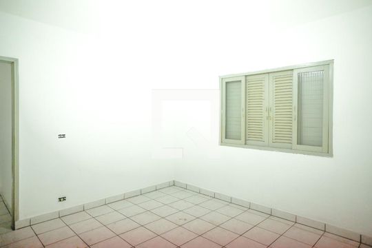 Quarto 1 de casa para alugar com 2 quartos, 100m² em São João Climaco, São Paulo