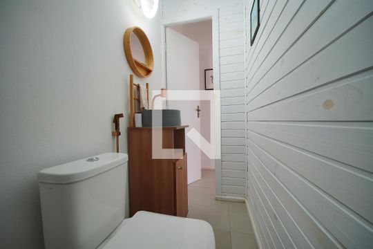 Lavabo de casa para alugar com 3 quartos, 124m² em Alto Ribeirão Leste, Florianópolis