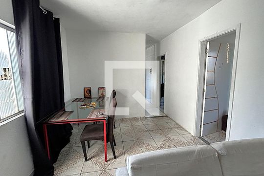 Sala de apartamento para alugar com 2 quartos, 51m² em Guadalupe, Rio de Janeiro
