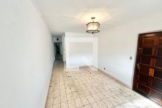 Sala de casa à venda com 5 quartos, 125m² em Jardim Peri, São Paulo