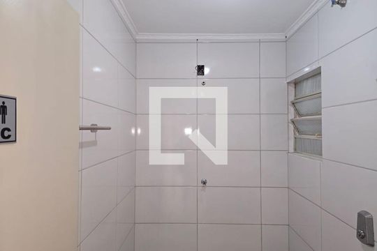 Banheiro Social de apartamento para alugar com 1 quarto, 60m² em Centro, Guarulhos