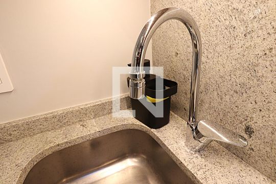 Espaço conjugado - Torneira de kitnet/studio para alugar com 1 quarto, 26m² em Passo D’areia, Porto Alegre