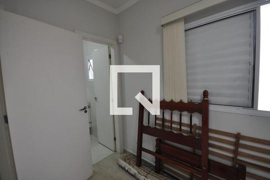 Casa à venda com 3 quartos, 200m² em Vila Mazzei, São Paulo