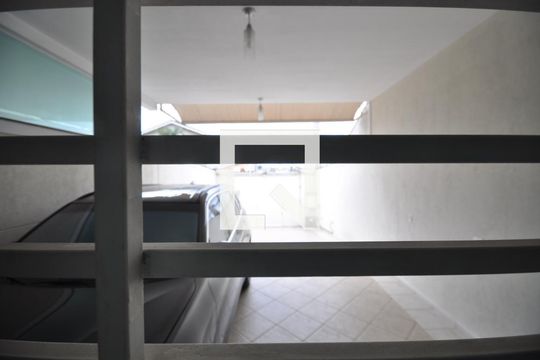 Casa à venda com 3 quartos, 200m² em Vila Mazzei, São Paulo