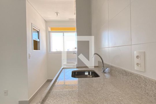 Sala/Cozinha de apartamento para alugar com 2 quartos, 50m² em Vila Osasco, Osasco