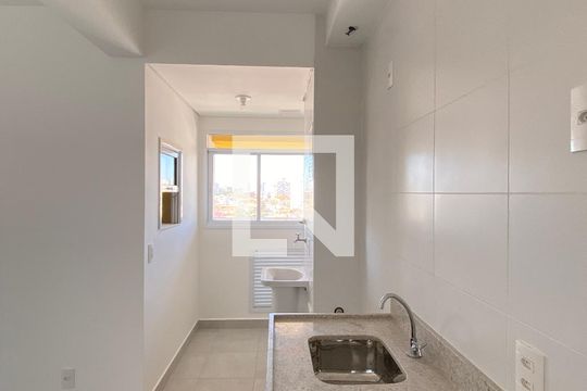 Sala/Cozinha de apartamento para alugar com 2 quartos, 50m² em Vila Osasco, Osasco