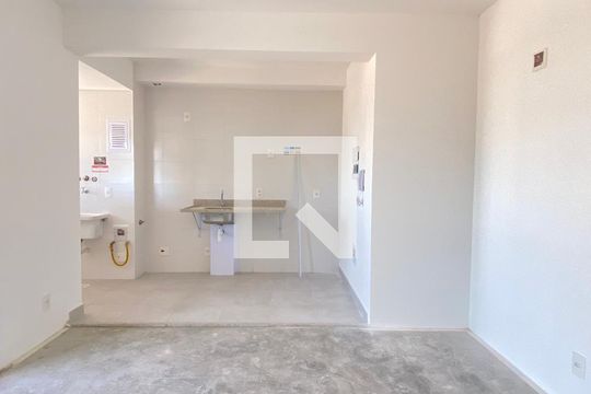 Sala/Cozinha de apartamento para alugar com 2 quartos, 50m² em Vila Osasco, Osasco