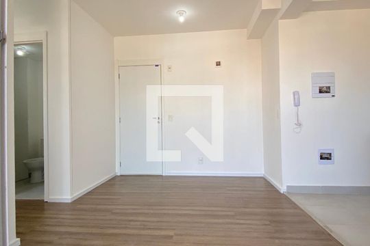 Sala/Cozinha de apartamento para alugar com 2 quartos, 50m² em Vila Osasco, Osasco
