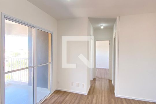 Sala/Cozinha de apartamento para alugar com 2 quartos, 50m² em Vila Osasco, Osasco