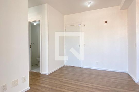 Sala/Cozinha de apartamento para alugar com 2 quartos, 50m² em Vila Osasco, Osasco