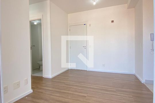 Sala/Cozinha de apartamento para alugar com 2 quartos, 50m² em Vila Osasco, Osasco