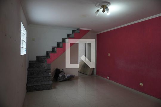 Casa para alugar com 3 quartos, 97m² em Jardim Sao Carlos (zona Leste), São Paulo