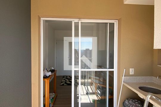 Varanda da Sala/Cozinha de apartamento para alugar com 2 quartos, 50m² em Vila Osasco, Osasco