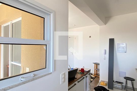 Sala/Cozinha de apartamento para alugar com 2 quartos, 50m² em Vila Osasco, Osasco