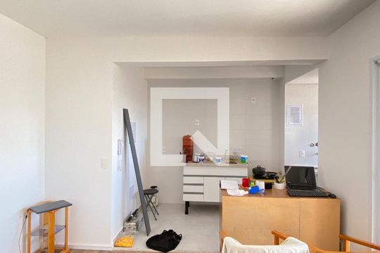 Sala/Cozinha de apartamento para alugar com 2 quartos, 50m² em Vila Osasco, Osasco