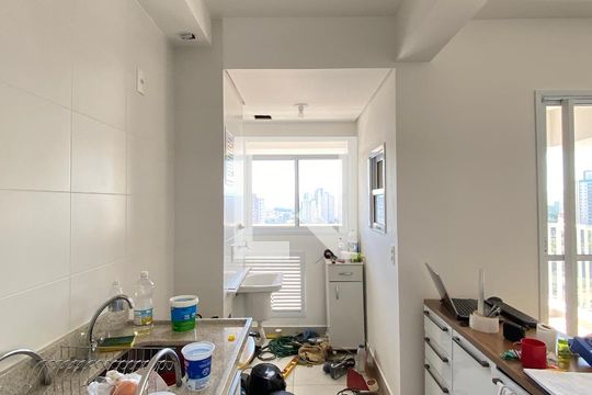 Sala/Cozinha de apartamento para alugar com 2 quartos, 50m² em Vila Osasco, Osasco