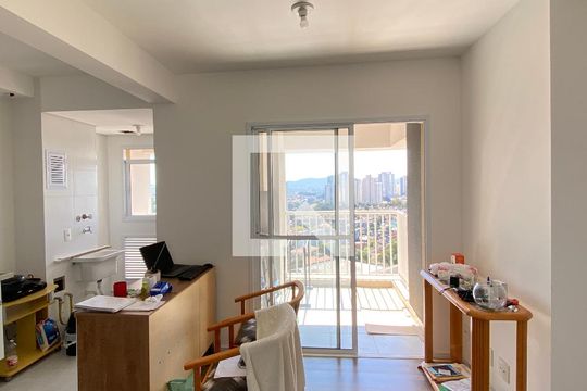 Sala/Cozinha de apartamento para alugar com 2 quartos, 50m² em Vila Osasco, Osasco