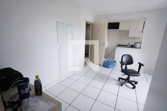 Apartamento à venda com 2 quartos, 60m² em Setor Negrão de Lima, Goiânia