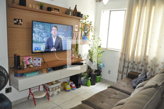 Apartamento à venda com 2 quartos, 45m² em Tomás Coelho, Rio de Janeiro