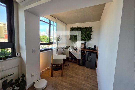 Apartamento para alugar com 2 quartos, 66m² em Vila Ipojuca, São Paulo