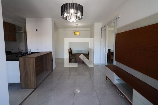 Sala de apartamento para alugar com 2 quartos, 75m² em Centro, Osasco