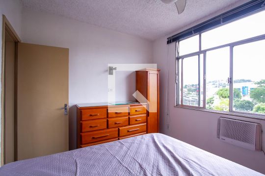 Quarto 1 de apartamento para alugar com 2 quartos, 56m² em Colubandê, São Gonçalo