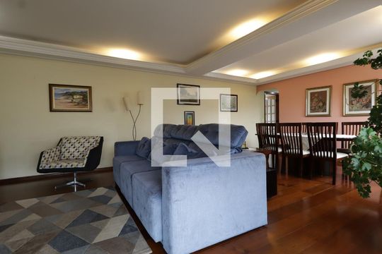 Sala de casa de condomínio à venda com 4 quartos, 156m² em Jardim Londrina, São Paulo