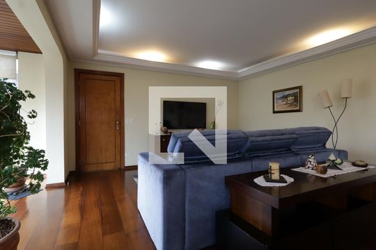 Sala de casa de condomínio à venda com 4 quartos, 156m² em Jardim Londrina, São Paulo