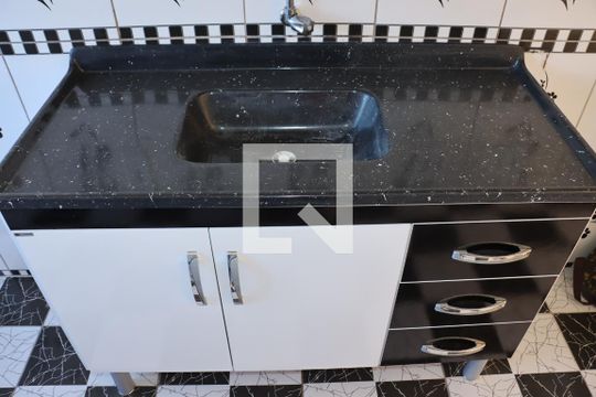 Apartamento para alugar com 2 quartos, 43m² em Jardim Isis, Cotia