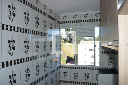 Apartamento para alugar com 2 quartos, 43m² em Jardim Isis, Cotia